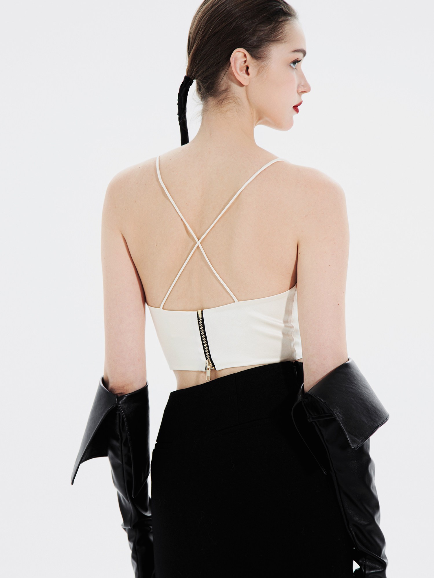 Look 1 — 第 3 张
